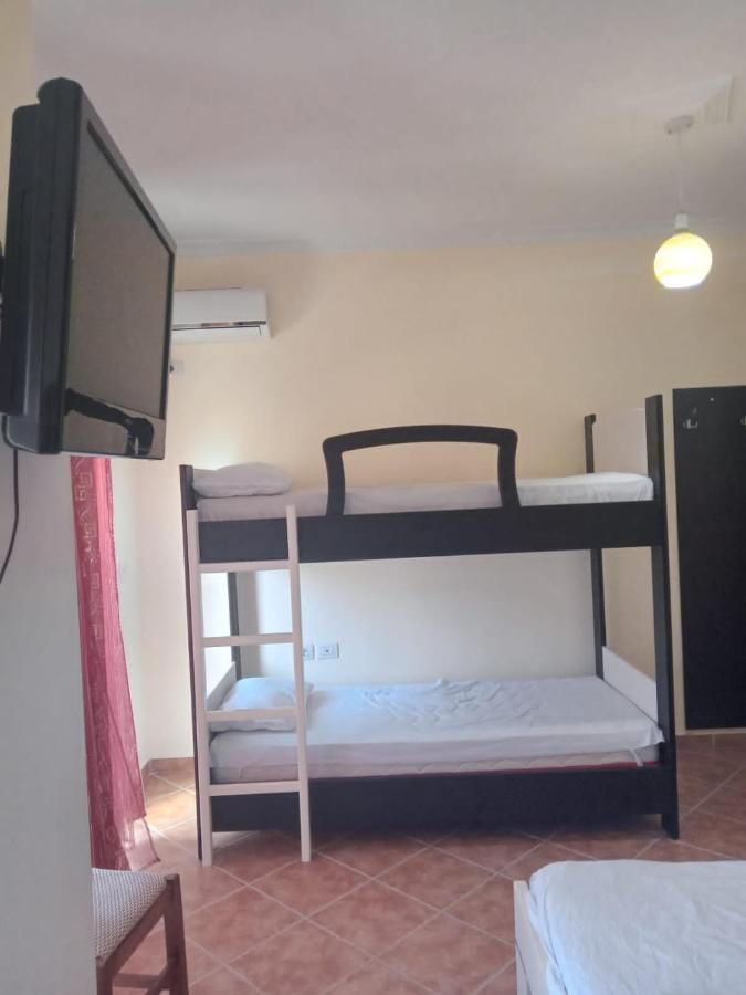 Ari Apartaments Wlora Zewnętrze zdjęcie