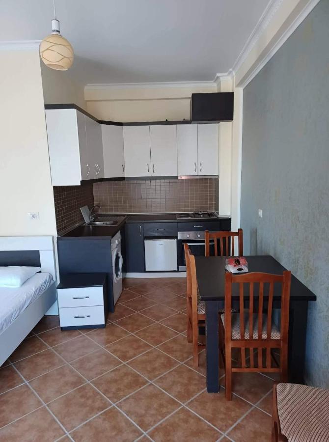 Ari Apartaments Wlora Zewnętrze zdjęcie