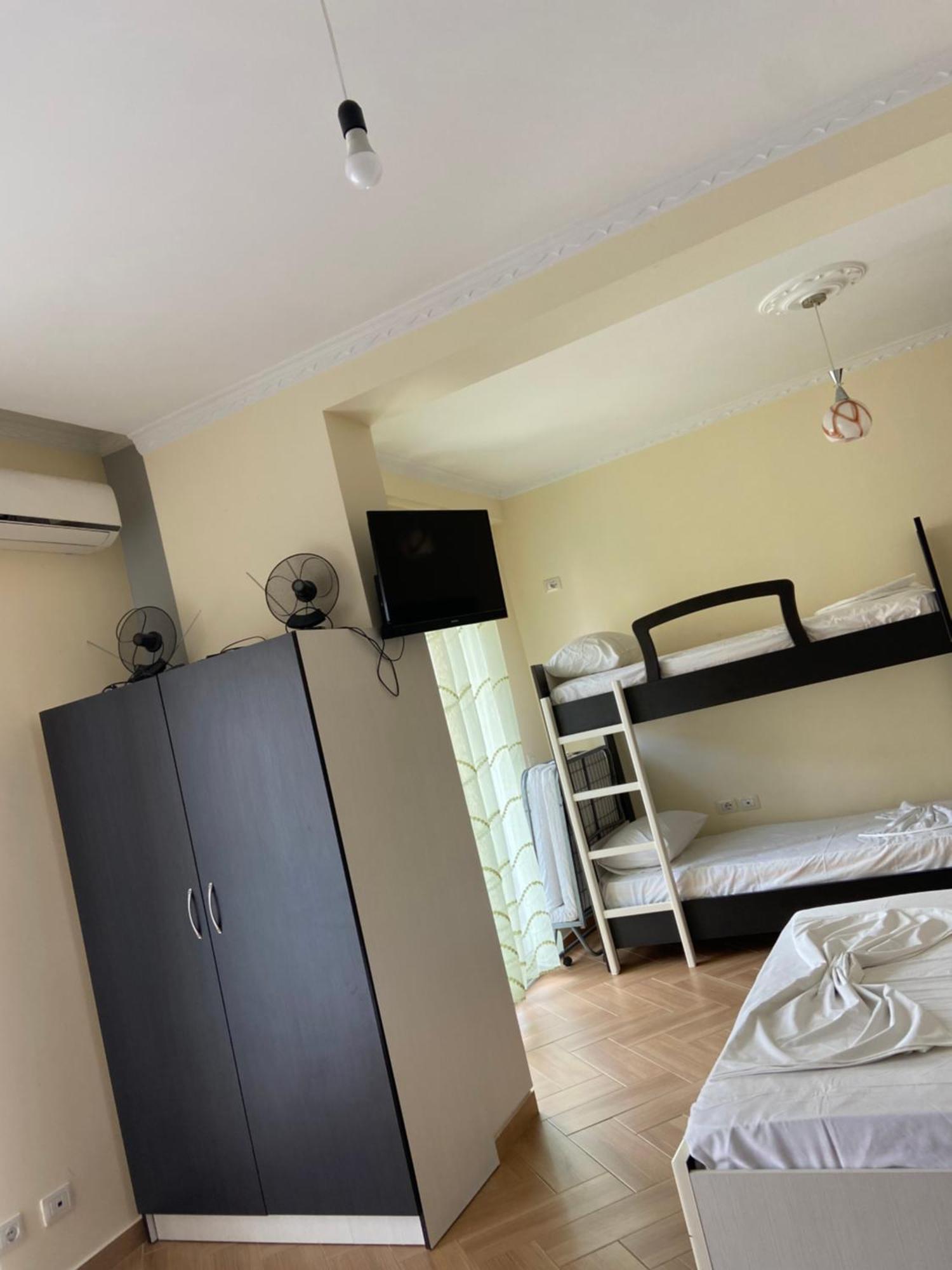 Ari Apartaments Wlora Zewnętrze zdjęcie