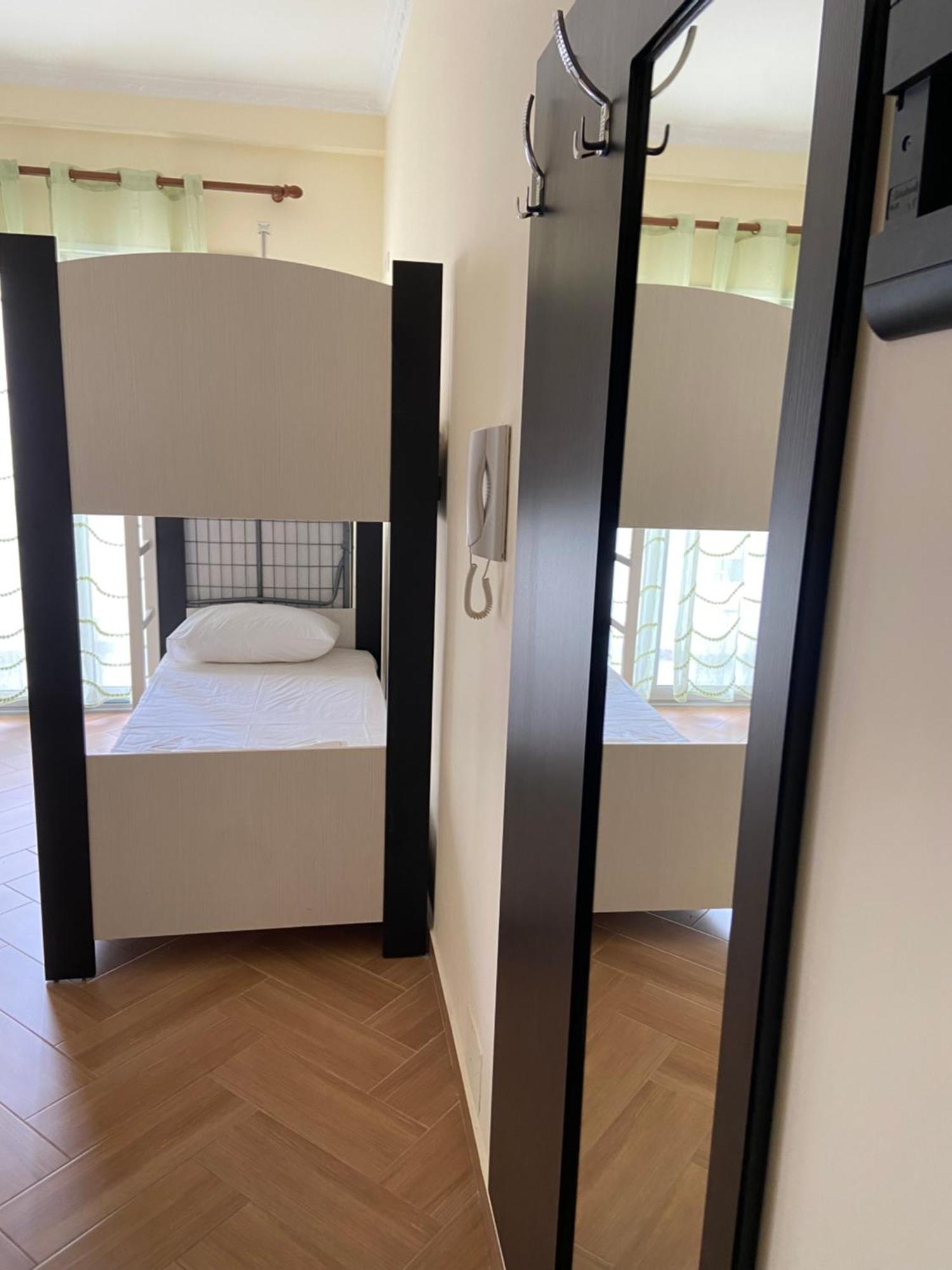 Ari Apartaments Wlora Zewnętrze zdjęcie